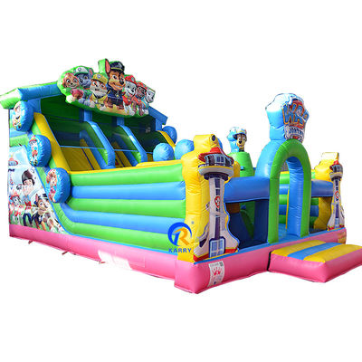 Giochi di festa per adulti Grandi pattuglie in PVC a zampa gonfiabile castello a salto scivolo con ostacolo