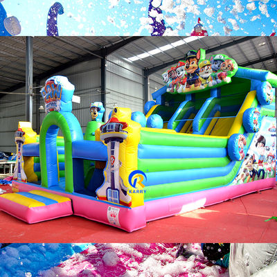 Giochi di festa per adulti Grandi pattuglie in PVC a zampa gonfiabile castello a salto scivolo con ostacolo