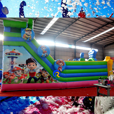 Giochi di festa per adulti Grandi pattuglie in PVC a zampa gonfiabile castello a salto scivolo con ostacolo