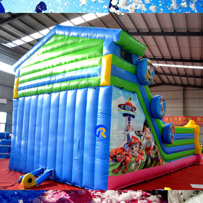 Giochi di festa per adulti Grandi pattuglie in PVC a zampa gonfiabile castello a salto scivolo con ostacolo