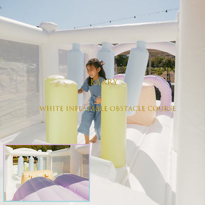 Festa per bambini Corso di ostacoli gonfiabile con baby bouncer combo in colori vivaci