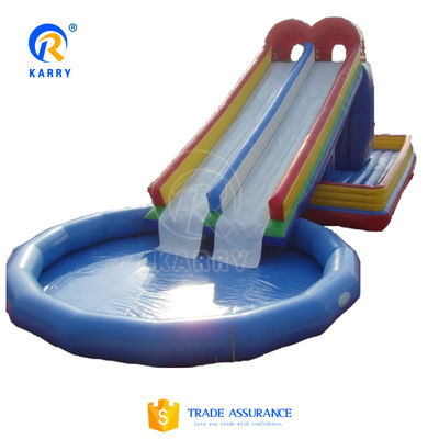 Parco acquatico gonfiabile all'aria aperta giochi d'acqua in stile piscina rotonda scivolo con piscina
