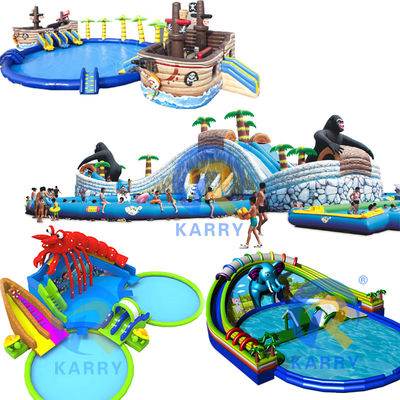 Scivolo idraulico gonfiabile e piscina per bambini e adulti con un design ecologico