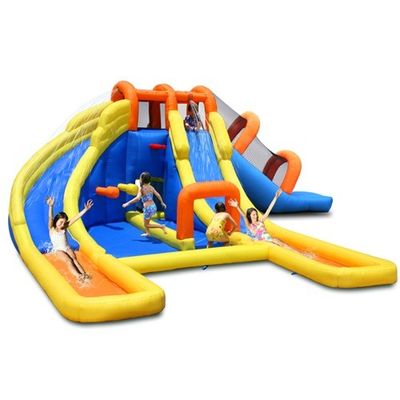 Intrattenimento galleggiante in acqua per bambini Parco scivoli acquatici con piscina e caratteristiche splash