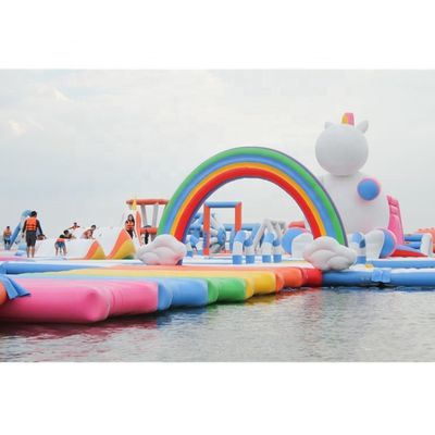 Scarica il tuo bambino interiore Parco acquatico gonfiabile unicorno colorato per tutta la famiglia