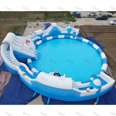 Capacità massima 100-500 kg Grande parco acquatico gonfiabile Snow Kingdom con piscina e scivoli