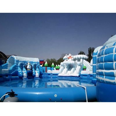 Parco acquatico mobile gonfiabile personalizzato con piscina di grandi dimensioni tema divertente dell'orso polare