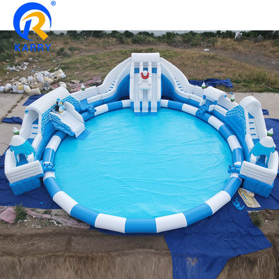 Parco acquatico mobile gonfiabile personalizzato con piscina di grandi dimensioni tema divertente dell'orso polare
