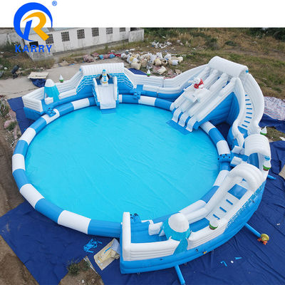 Parco acquatico mobile gonfiabile personalizzato con piscina di grandi dimensioni tema divertente dell'orso polare