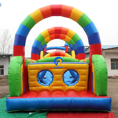 Attrezzature per parchi di divertimenti Corso di ostacoli interattivo gonfiabile per bambini e adulti
