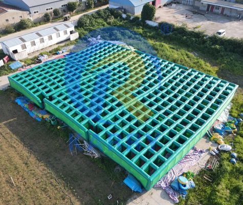 Caratteristiche PORTABLE 2023 Inflatabile Labirinto Castello Combo per Commerciale Grande Labirinto Gioco