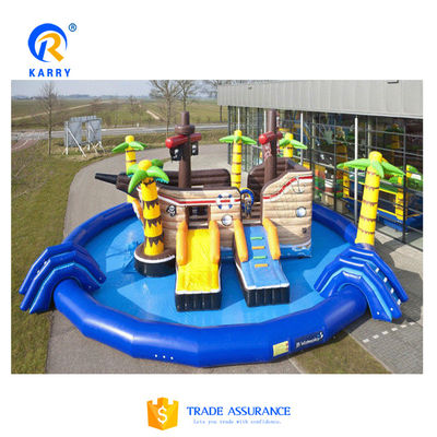 Slide d'acqua a colori personalizzati piscina gonfiabile per nave pirata parco acquatico gonfiabile