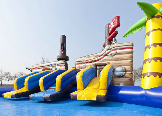Slide d'acqua a colori personalizzati piscina gonfiabile per nave pirata parco acquatico gonfiabile