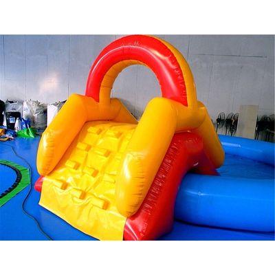Piscine gonfiabili a colori personalizzati galleggiano per un bel divertimento