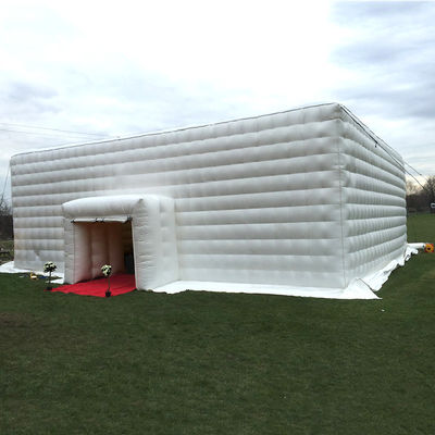 Tenda gonfiabile bianca Grande tenda di lusso per feste d'affari Affitti ed eventi