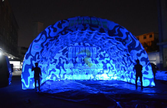 Campo di gioco all'aperto Tenda di ingresso a galleria gonfiabile a LED colorata per la promozione di eventi