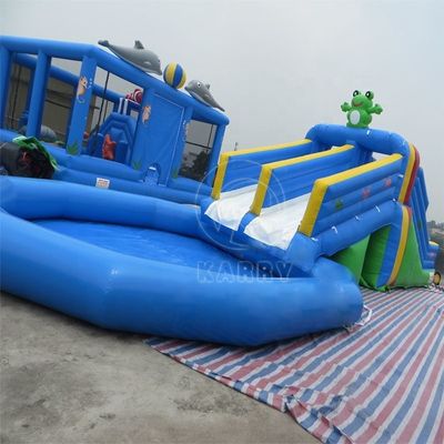 Progettazione di scivoli d'acqua gonfiabili e piscina per il divertimento dei bambini