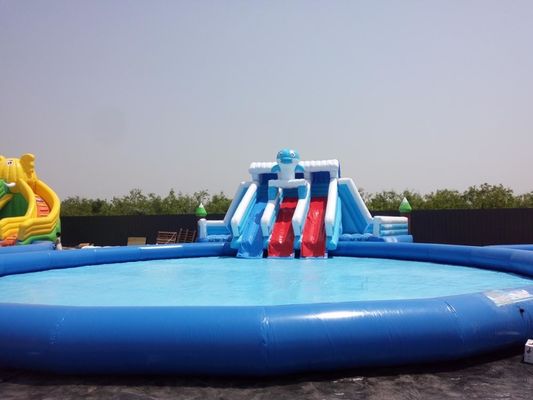 Progettazione di scivoli d'acqua gonfiabili e piscina per il divertimento dei bambini