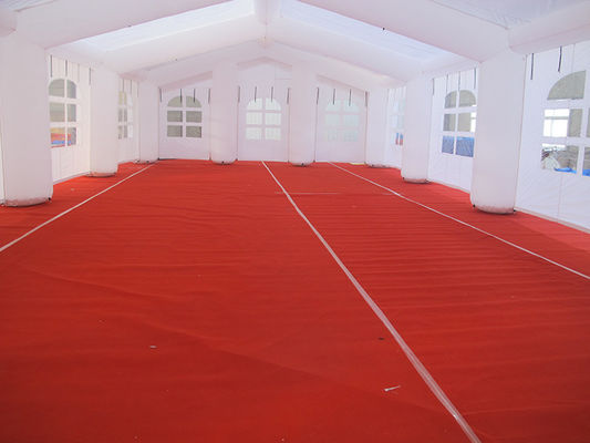 Tenda da sposa bianca gonfiabile personalizzata da 20*10m per parco giochi e feste all'aperto