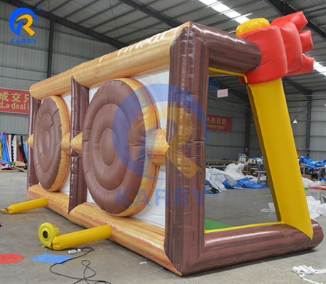 Plato PVC 0,55mm Tarpaulin Scatena il tuo lato competitivo con questo gioco di lancio di asce