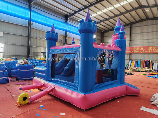 Gioco interno Grandi giochi a casa gonfiabile con tema della principessa congelata e diapositiva