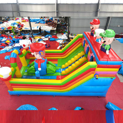 Parco giochi per bambini all'aperto Mario tema trampolino aereo gonfiabile castello rimbalzante con scivolo