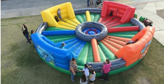 Giochi per bambini e adulti all'aria aperta Giochi gonfiabili di carnevale per divertimento infinito