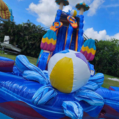 Giochi di scivoli d'acqua di colore oceanico stimolanti PVC gonfiabile con grande piscina a forma di fiore