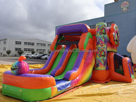 Casa a rimbalzo Halloween unisex con scivolo acquatico a doppio canale e castello gonfiabile arcobaleno