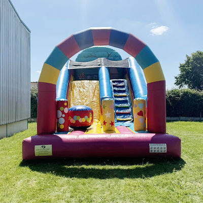Noleggio di feste Candy House Tematico Slide secco gonfiabile con certificazione CE/EN71/EN14960