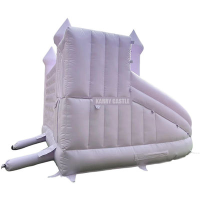 Castello decorativo gonfiabile in PVC di qualità commerciale con pozzo a palla e scivolo