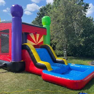 Castello a colori personalizzati per bambini a tema castello gonfiabile con combo di diapositive
