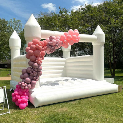 Bambini Trampolino rosa e castello gonfiabile Casa del buttafuori con rete bianca