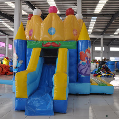 Festa di compleanno della principessa Castello gonfiabile con scivolo e telai in PVC da 0,55 mm