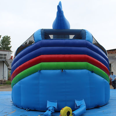 Colore personalizzato Popolare Piccolo squalo Slitta ad acqua gonfiabile con piscina