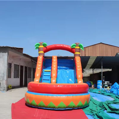 Noleggio a domicilio di parti commerciali di scivoli gonfiabili con piscina