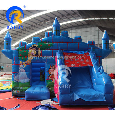 14 anni di vita attrezzature per divertimenti per bambini all'aria aperta casa gonfiabile con scivolo