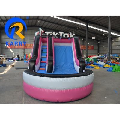 Capacità massima 100-500 kg Promozione di eventi commerciali Scivolo a gonfiore con piscina