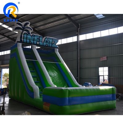 Scivolo d'acqua gonfiabile per bambini e adulti giocare materiale verde PVC può essere personalizzato