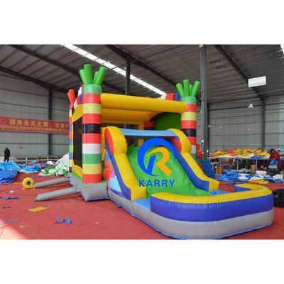 Castello gonfiabile per adulti e bambini con soffiatore