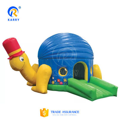 Trampolino per bambini e castello gonfiabile