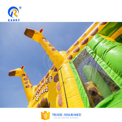 Tre scivoli di giraffa Combinazione con ostacolo Air Bounce House Commerciale gonfiabile