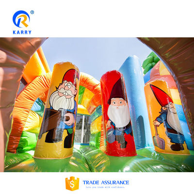 Tre scivoli di giraffa Combinazione con ostacolo Air Bounce House Commerciale gonfiabile