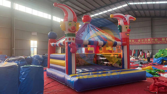 Intervallo di età 5-7 anni Caramelle gonfiabili Castello rimbalzante con piccolo scivolo e ostacolo
