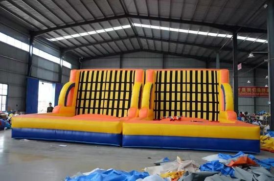Gioco sportivo gonfiabile adesivo a parete con vestiti di pasta commerciale e soffiatore con soffiatore