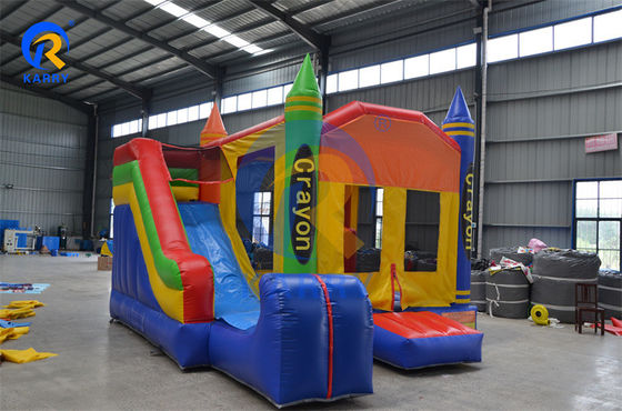 Parco giochi all'aria aperta divertimento castello gonfiabile colorato e casa rimbalzo combo con scivolo