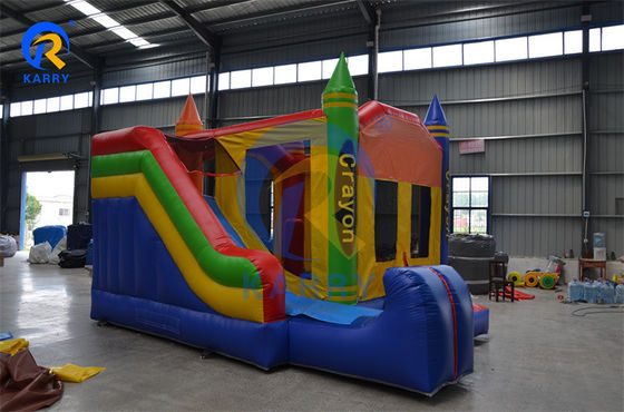 Parco giochi all'aria aperta divertimento castello gonfiabile colorato e casa rimbalzo combo con scivolo