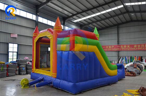Parco giochi all'aria aperta divertimento castello gonfiabile colorato e casa rimbalzo combo con scivolo