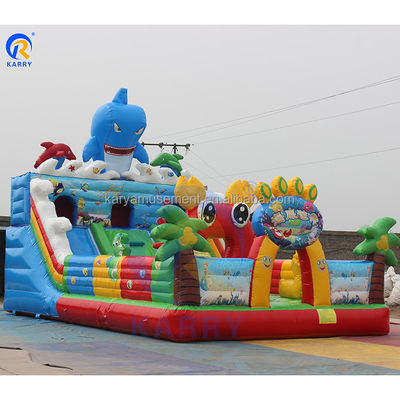 Happy Water World: castello gonfiabile con scivolo a secco e buttafuori