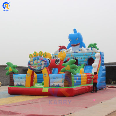 Happy Water World: castello gonfiabile con scivolo a secco e buttafuori